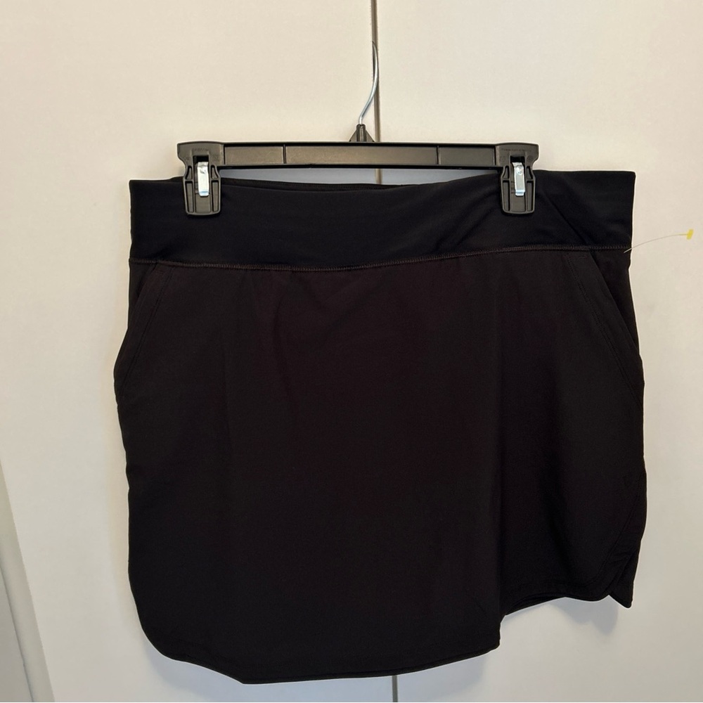 NWOT! Lands’End Women’s Solid Black Skort With Matching Black Shorts